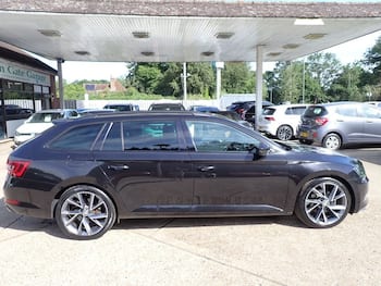 Used Skoda Superb 2018 for sale - 79818123: Photo