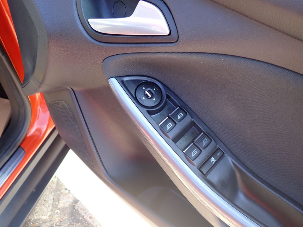 Used Ford Focus 2012 for sale - 75924143: Photo 14