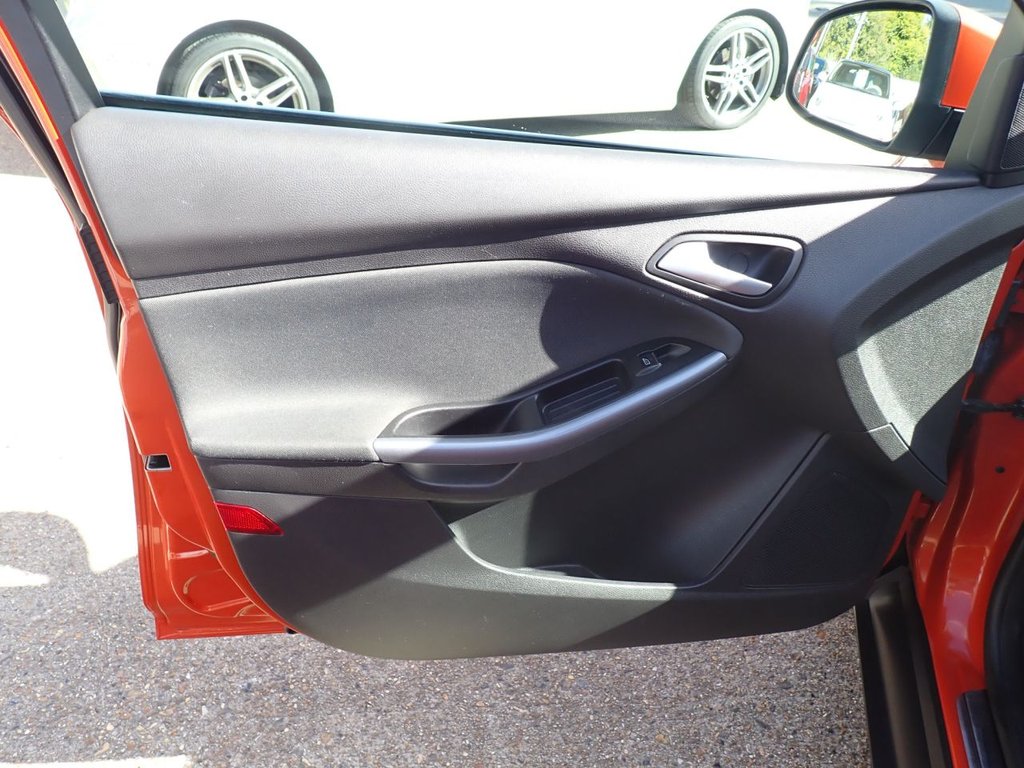 Used Ford Focus 2012 for sale - 75924143: Photo 25