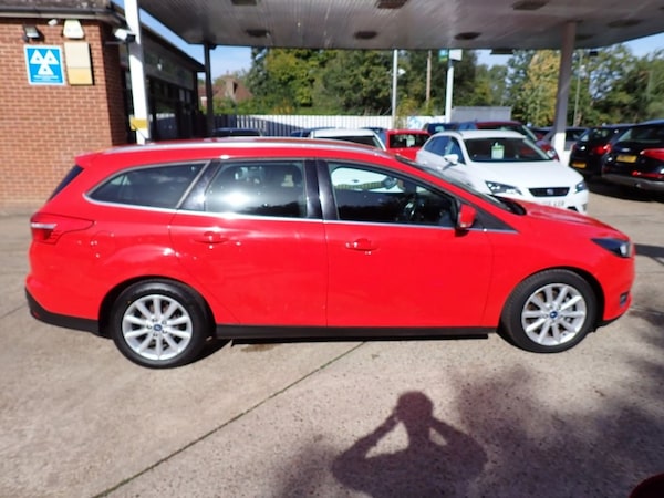 Used Ford Focus 2016 for sale - 76147493: Photo 2