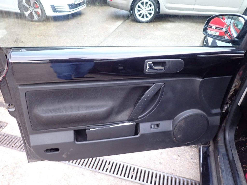 Used Volkswagen Beetle 2007 for sale - 76386182: Photo 13