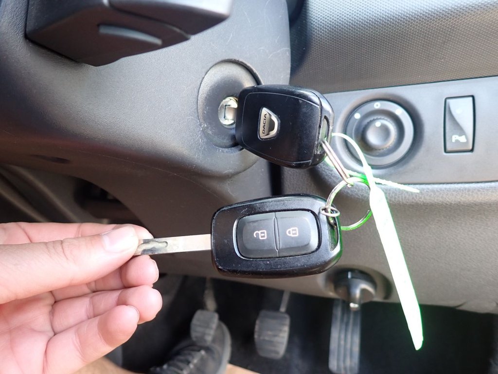 Used Dacia Sandero 2018 for sale - 76438983: Photo 15