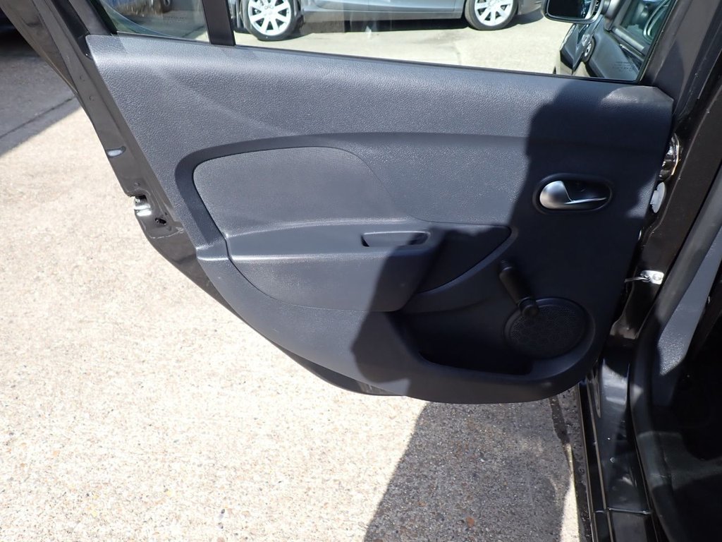 Used Dacia Sandero 2018 for sale - 76438983: Photo 26