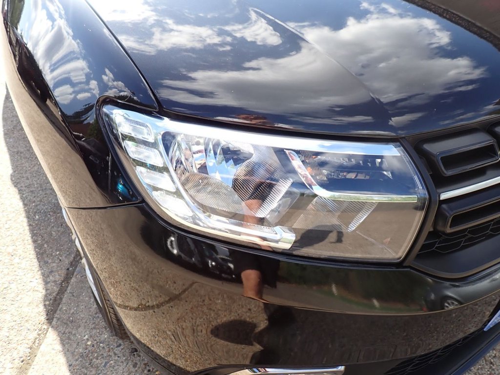 Used Dacia Sandero 2018 for sale - 76438983: Photo 30