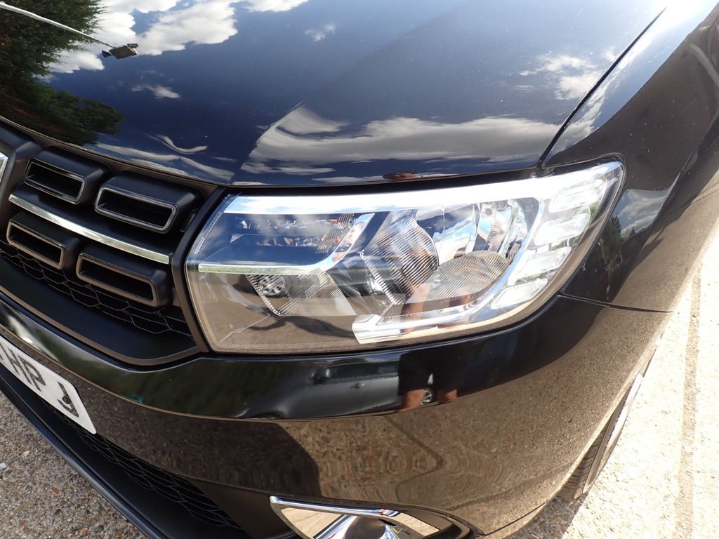 Used Dacia Sandero 2018 for sale - 76438983: Photo 32