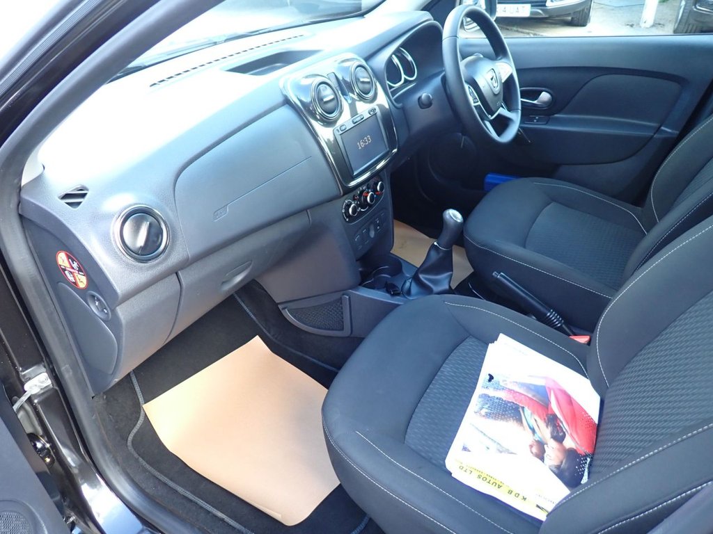 Used Dacia Sandero 2018 for sale - 76438983: Photo 9