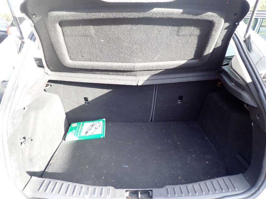 Used Ford Focus 2012 for sale - 76698673: Photo 11