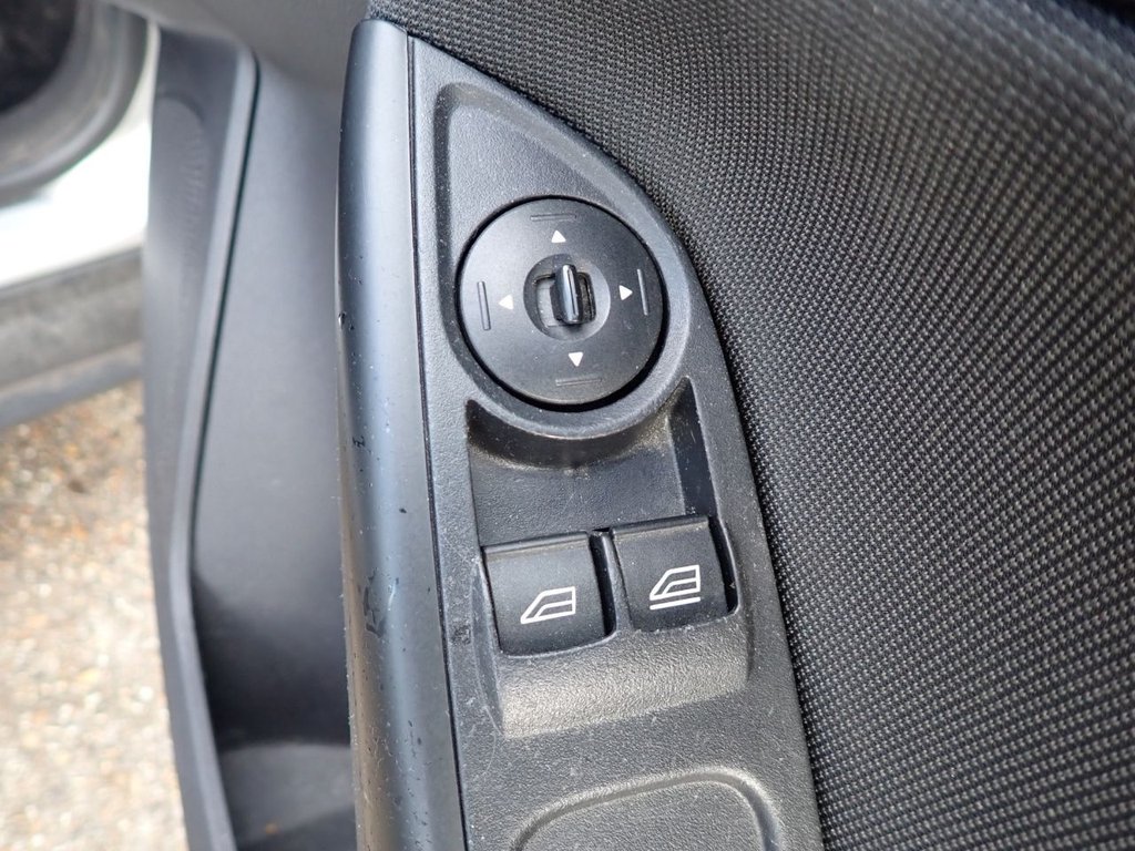 Used Ford Focus 2012 for sale - 76698673: Photo 14