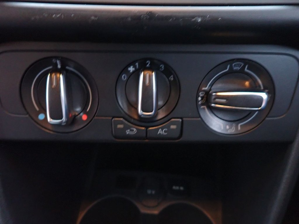 Used Volkswagen Polo 2013 for sale - 76356562: Photo 21