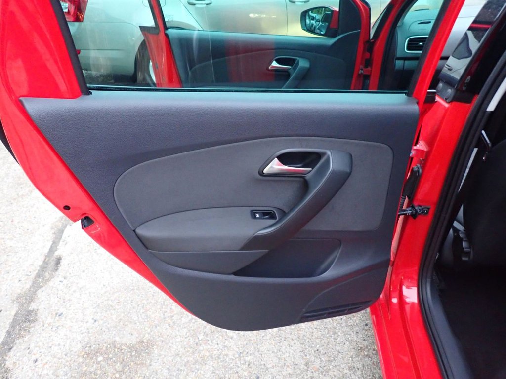 Used Volkswagen Polo 2013 for sale - 76356562: Photo 38