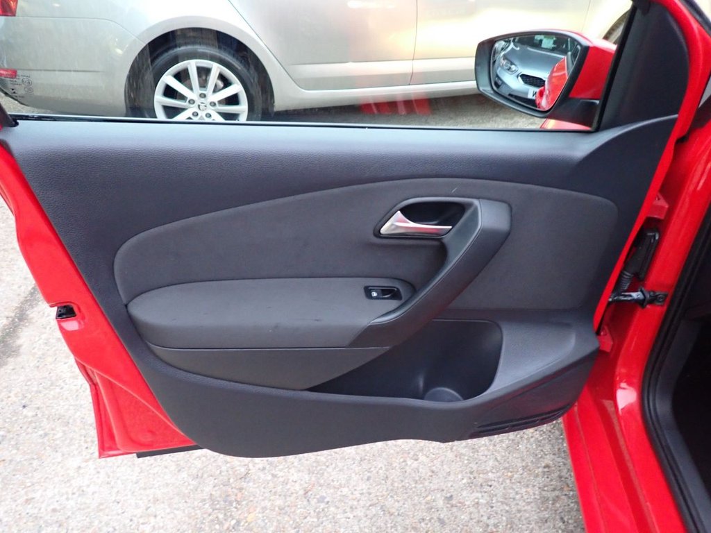 Used Volkswagen Polo 2013 for sale - 76356562: Photo 39