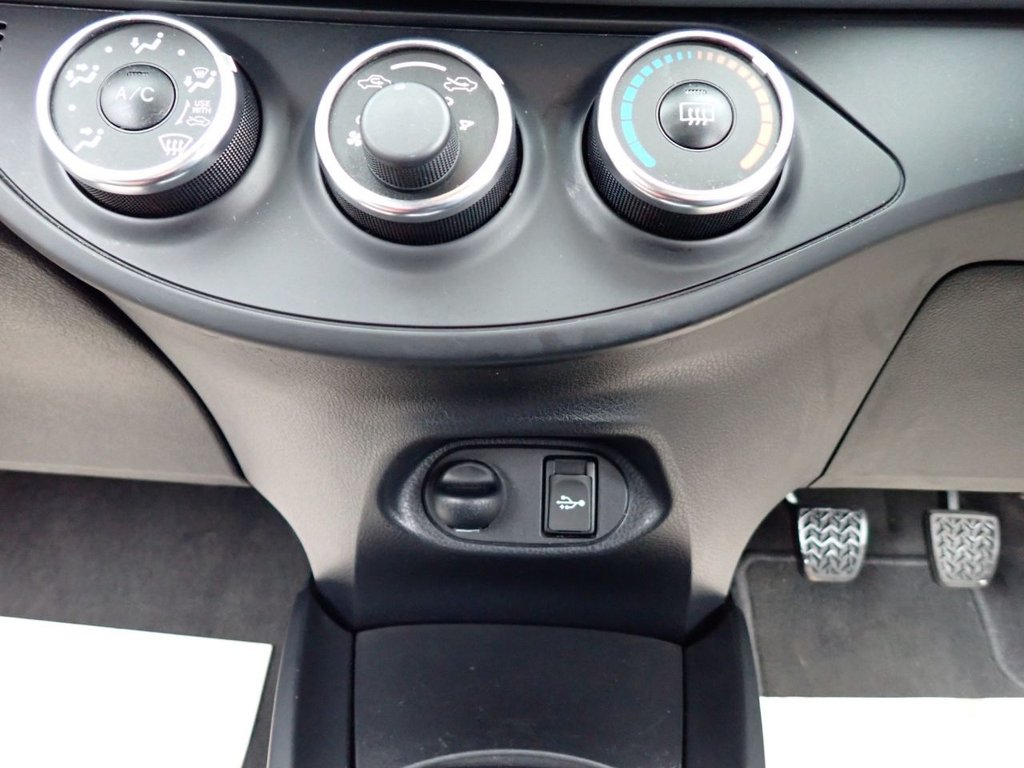 Used Toyota Yaris 2014 for sale - 77452355: Photo 21