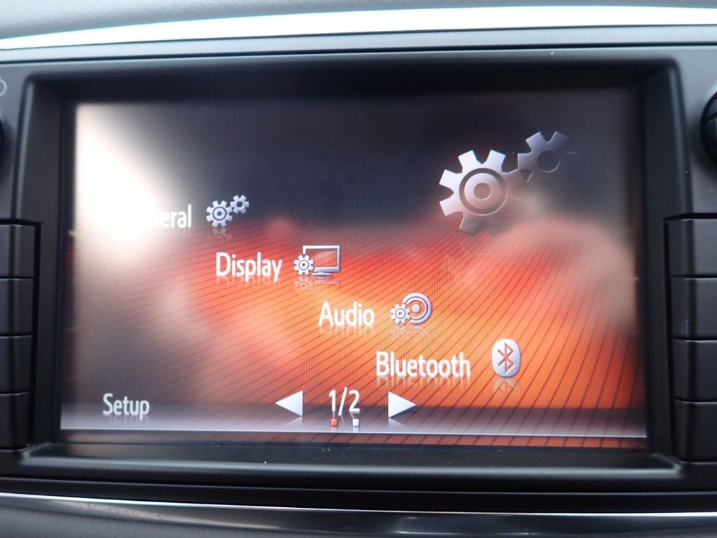 Used Toyota Yaris 2014 for sale - 77452355: Photo 25