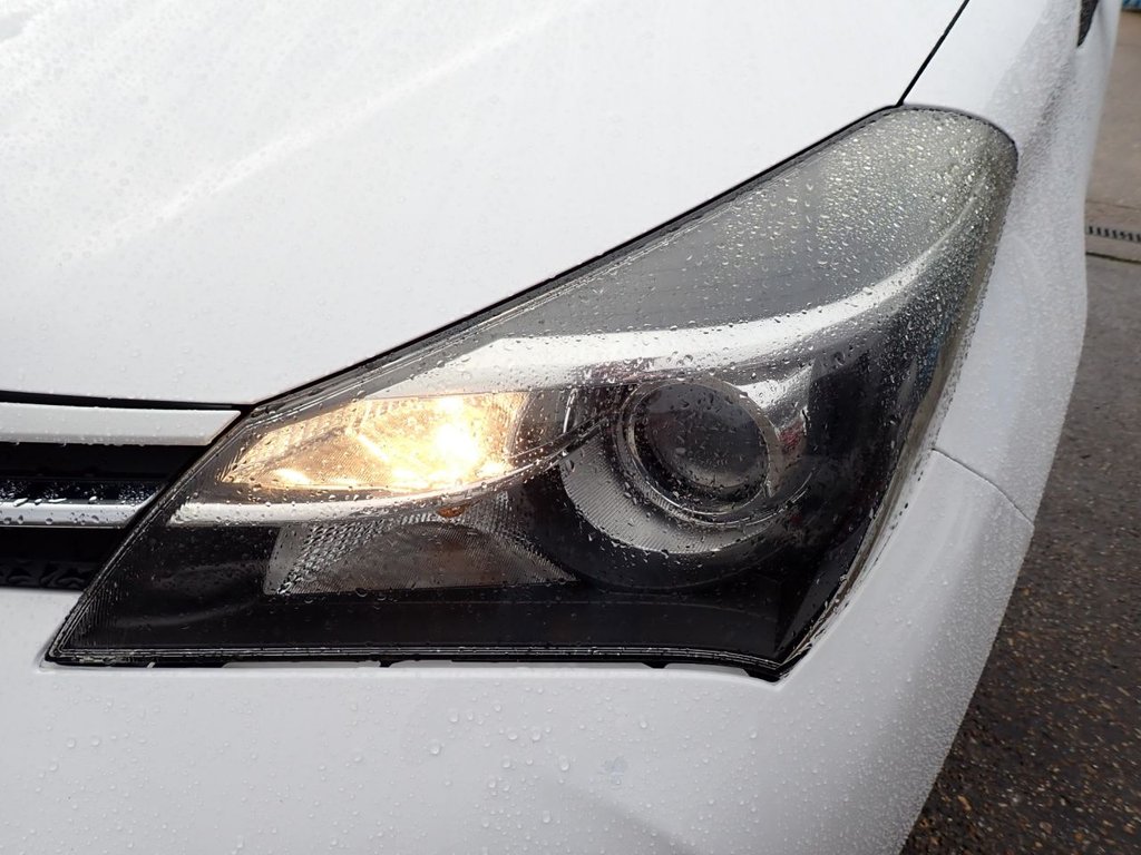 Used Toyota Yaris 2014 for sale - 77452355: Photo 36