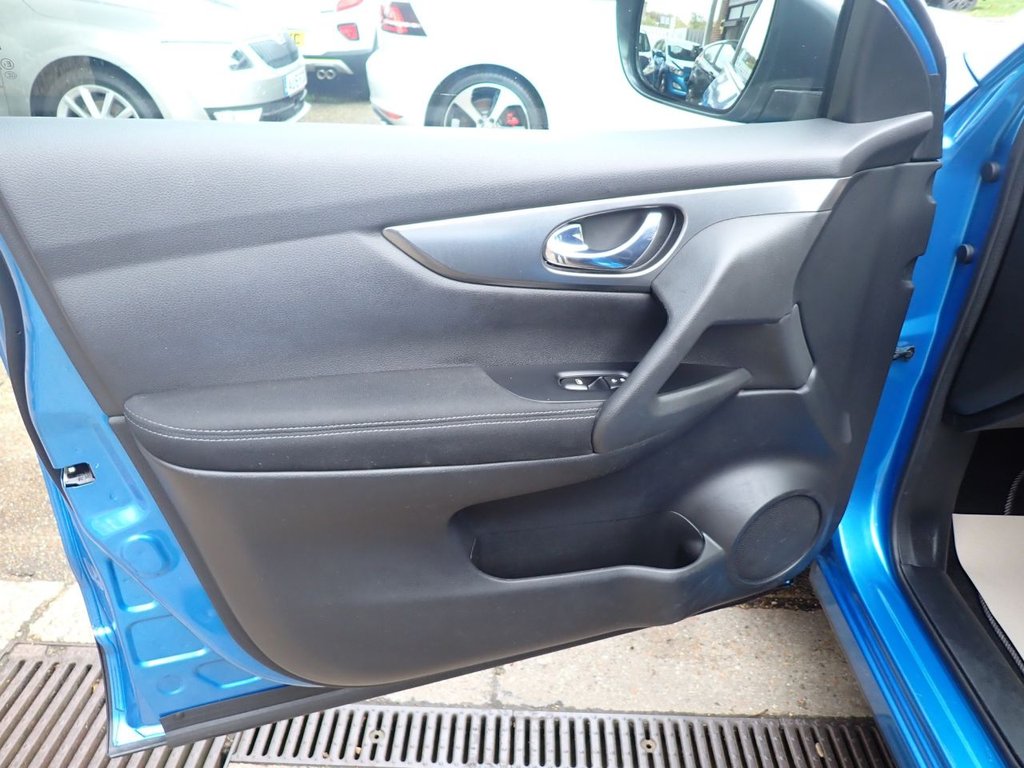 Used Nissan Qashqai 2017 for sale - 76439226: Photo 40