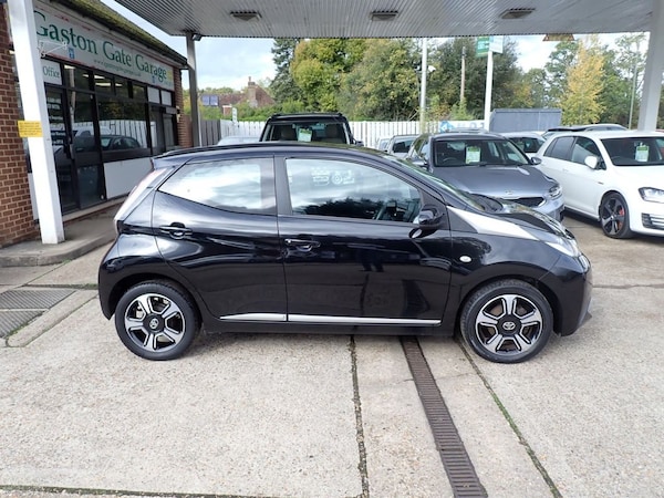 Used Toyota AYGO 2016 for sale - 76323380: Photo 2