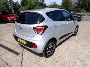 Used Hyundai i10 2017 for sale - 75456493: Photo