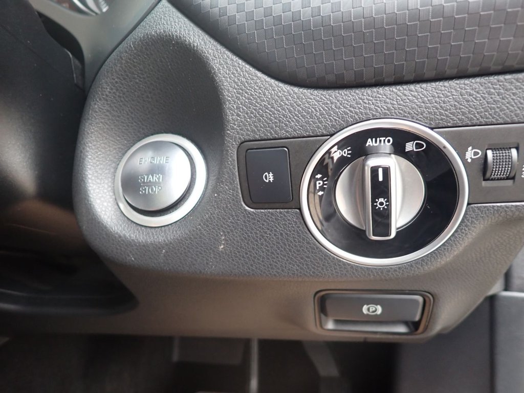 Used Mercedes-Benz A-Class 2015 for sale - 76604499: Photo 15