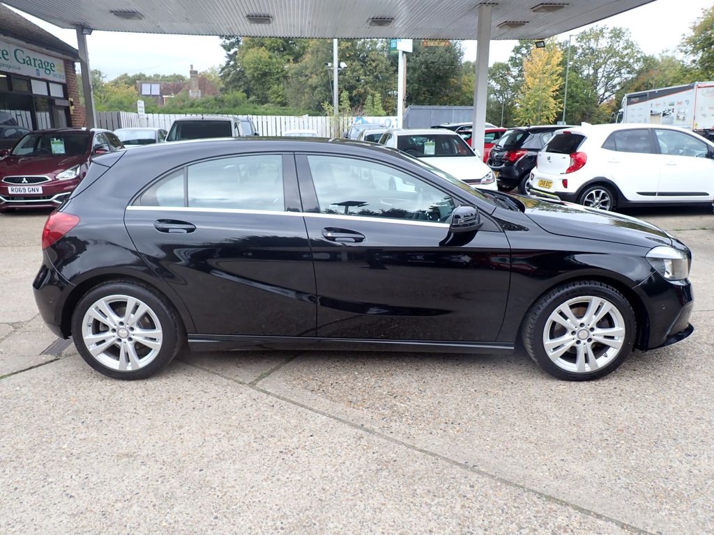 Used Mercedes-Benz A-Class 2015 for sale - 76604499: Photo 2