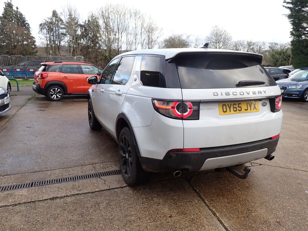 Used Land Rover Discovery Sport 2015 for sale - 77263392: Photo 3
