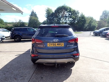Used Hyundai Santa Fe 2016 for sale - 79009728: Photo