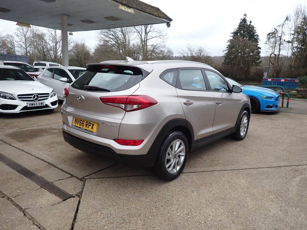 Used Hyundai TUCSON 2017 for sale - 77642750: Photo 3