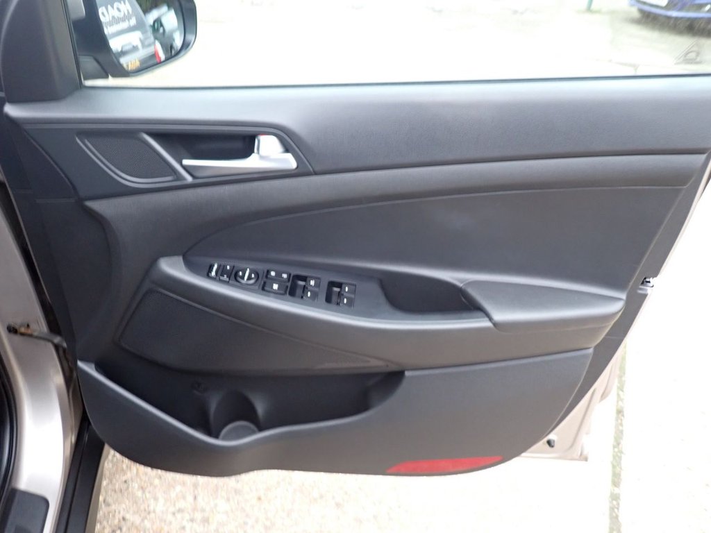 Used Hyundai TUCSON 2017 for sale - 77642750: Photo 33