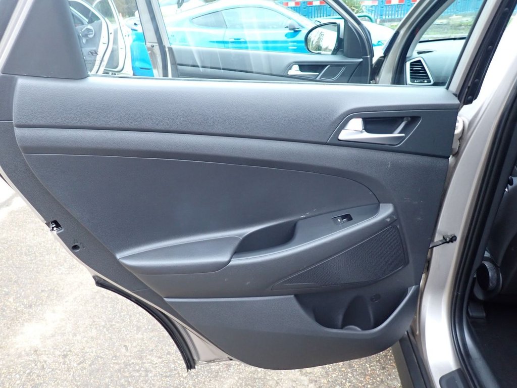 Used Hyundai TUCSON 2017 for sale - 77642750: Photo 35