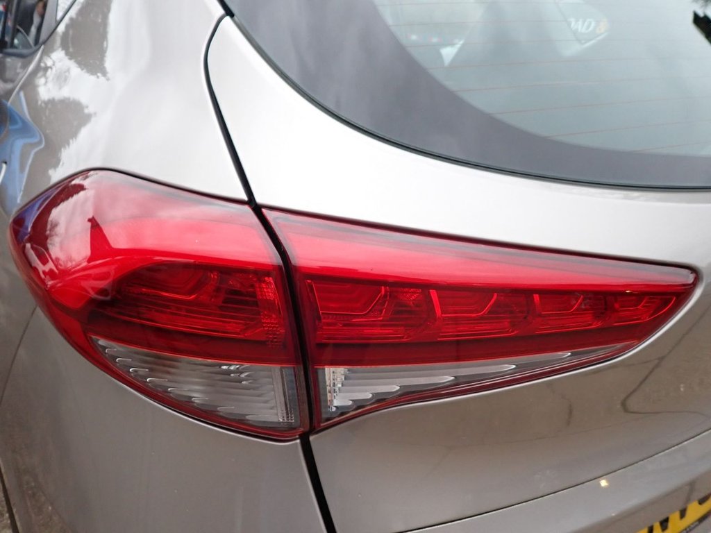 Used Hyundai TUCSON 2017 for sale - 77642750: Photo 41