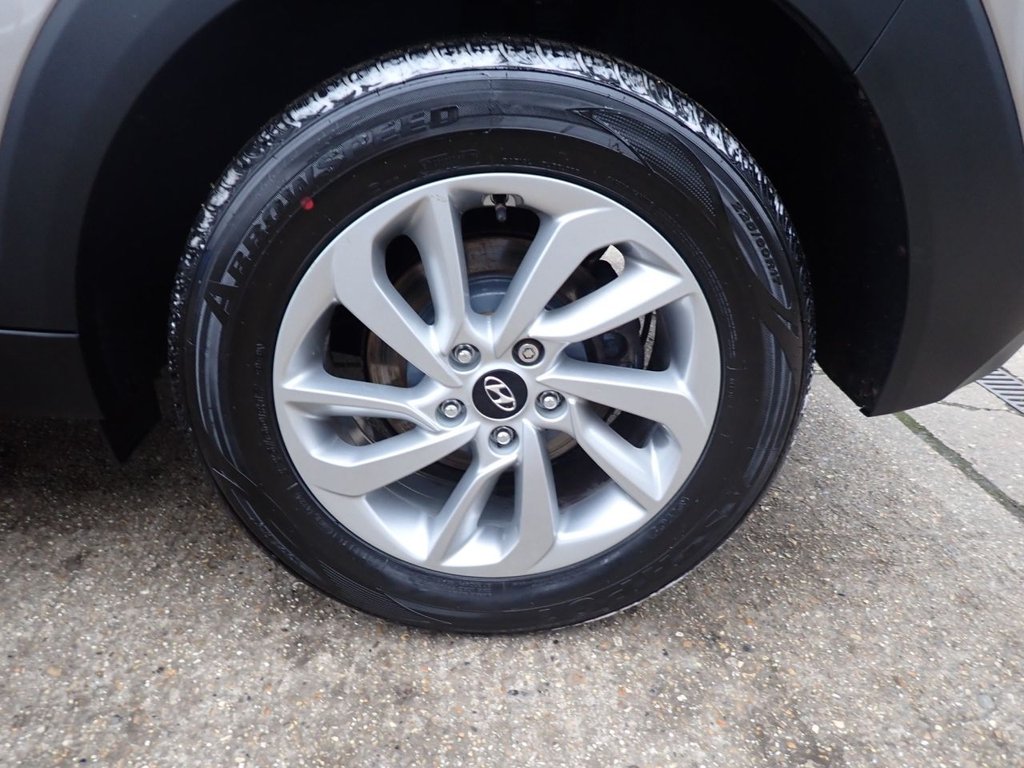 Used Hyundai TUCSON 2017 for sale - 77642750: Photo 48