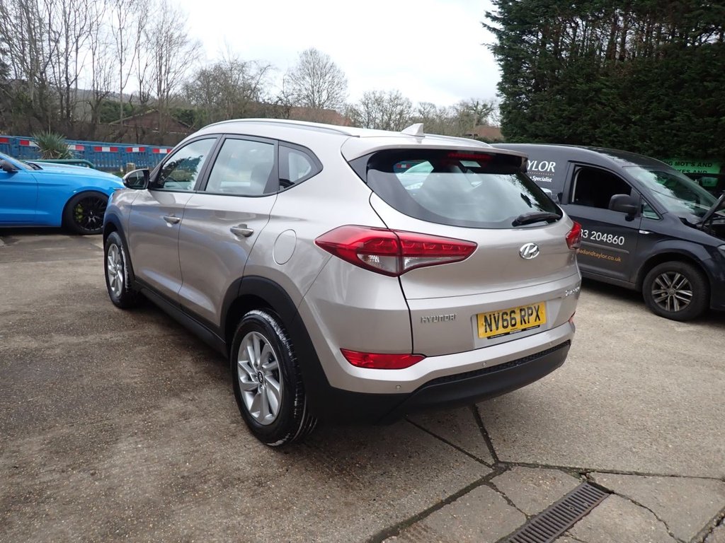 Used Hyundai TUCSON 2017 for sale - 77642750: Photo 5