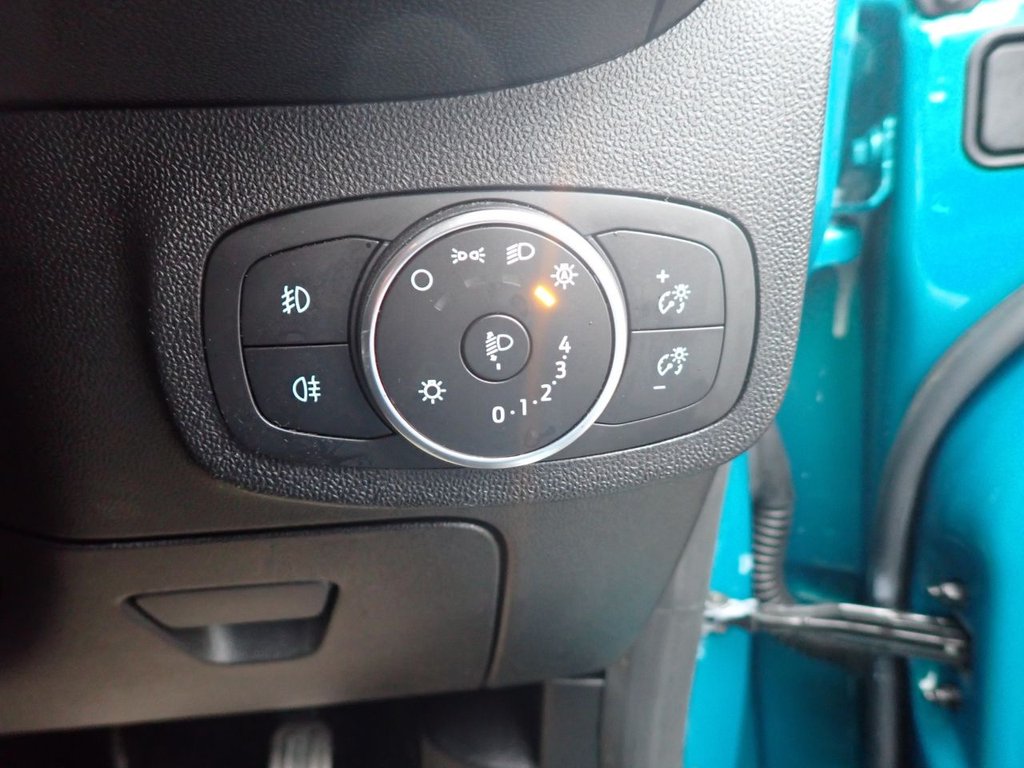 Used Ford Fiesta 2018 for sale - 77463601: Photo 15