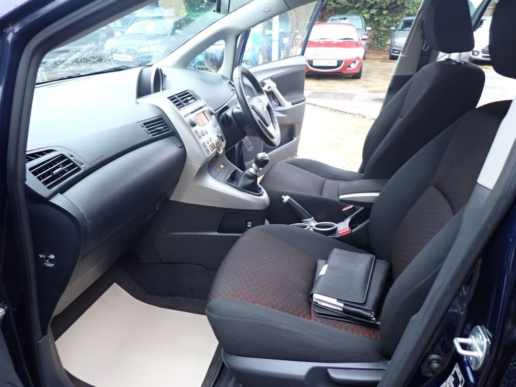 Used Toyota Verso 2010 for sale - 77287816: Photo 13