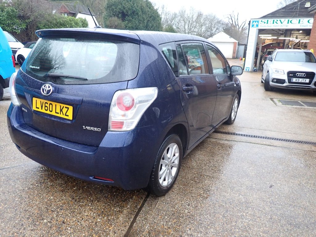 Used Toyota Verso 2010 for sale - 77287816: Photo 2