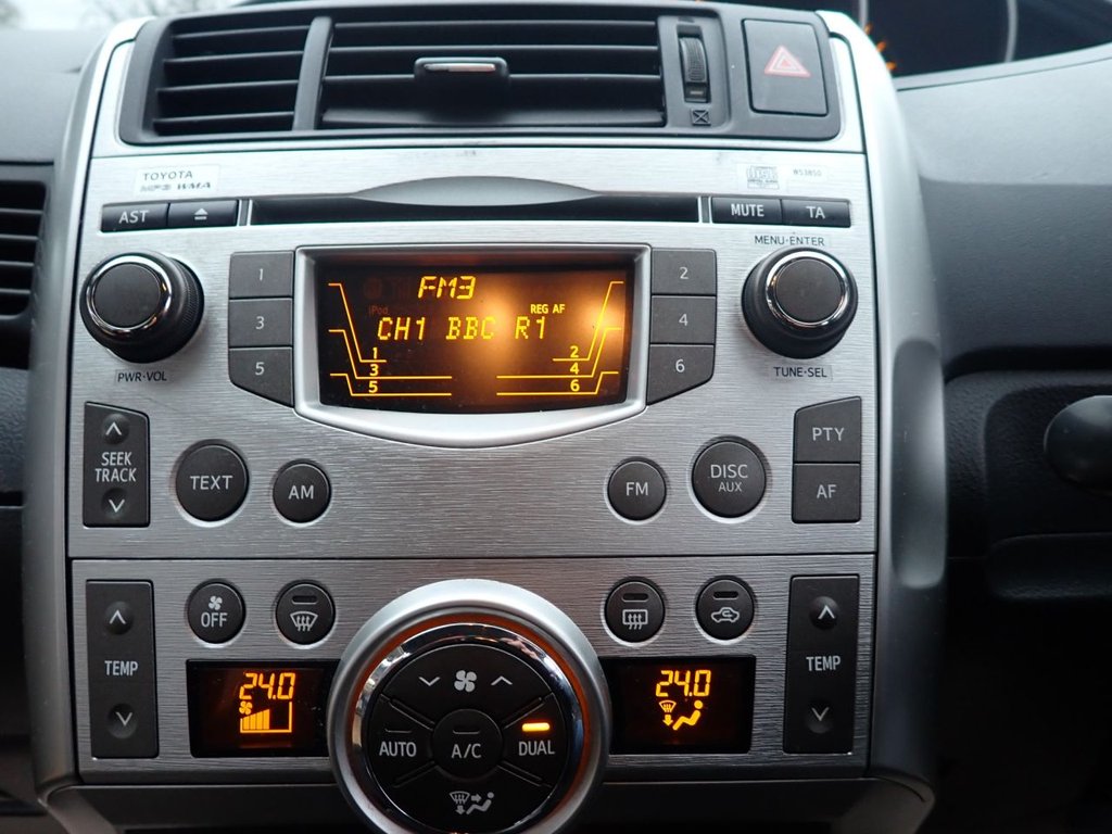 Used Toyota Verso 2010 for sale - 77287816: Photo 22