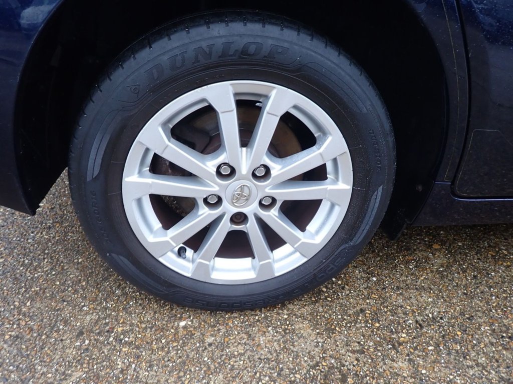 Used Toyota Verso 2010 for sale - 77287816: Photo 41