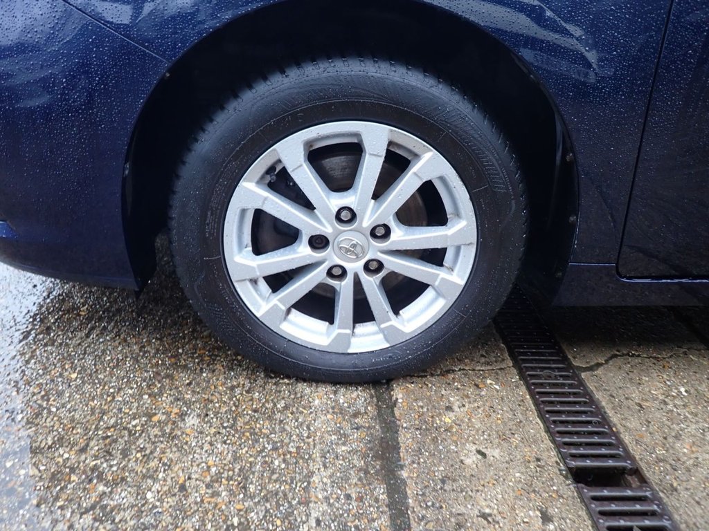 Used Toyota Verso 2010 for sale - 77287816: Photo 43