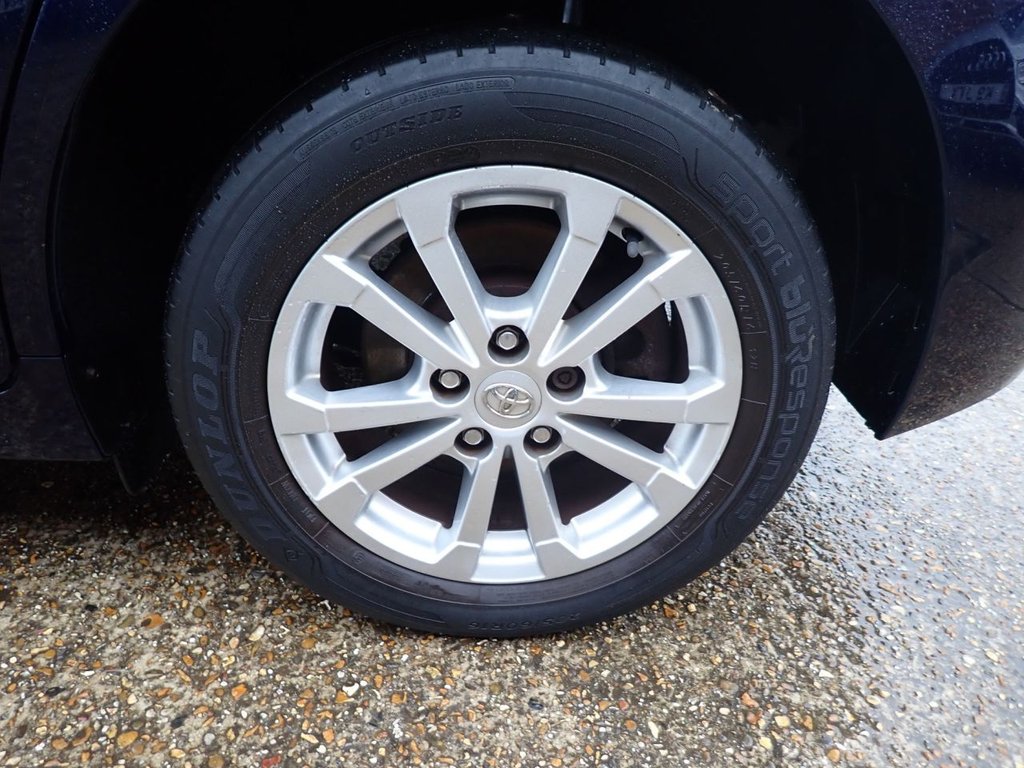 Used Toyota Verso 2010 for sale - 77287816: Photo 44