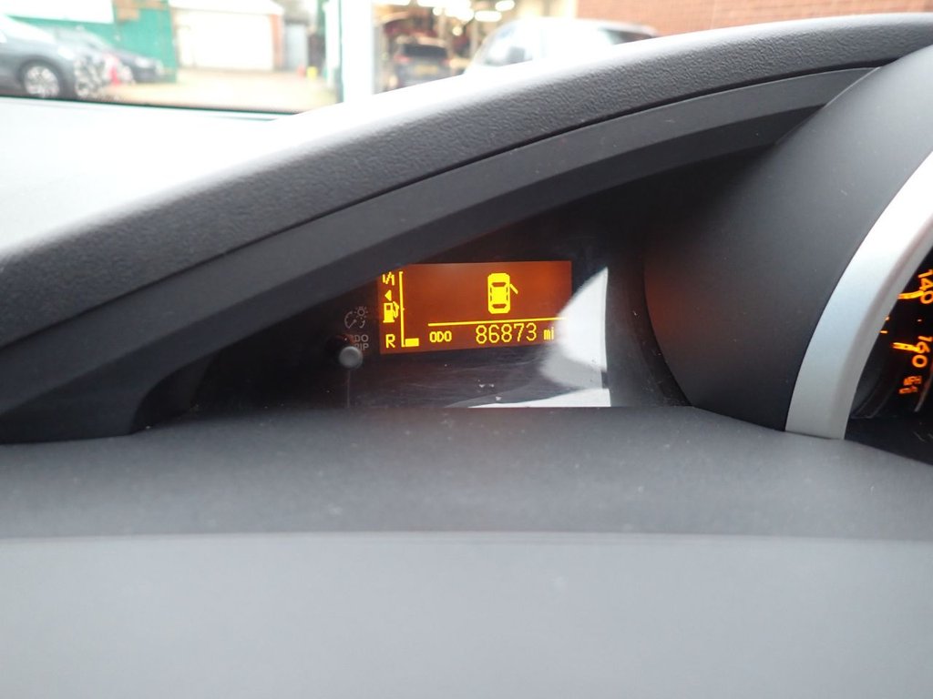 Used Toyota Verso 2010 for sale - 77287816: Photo 5