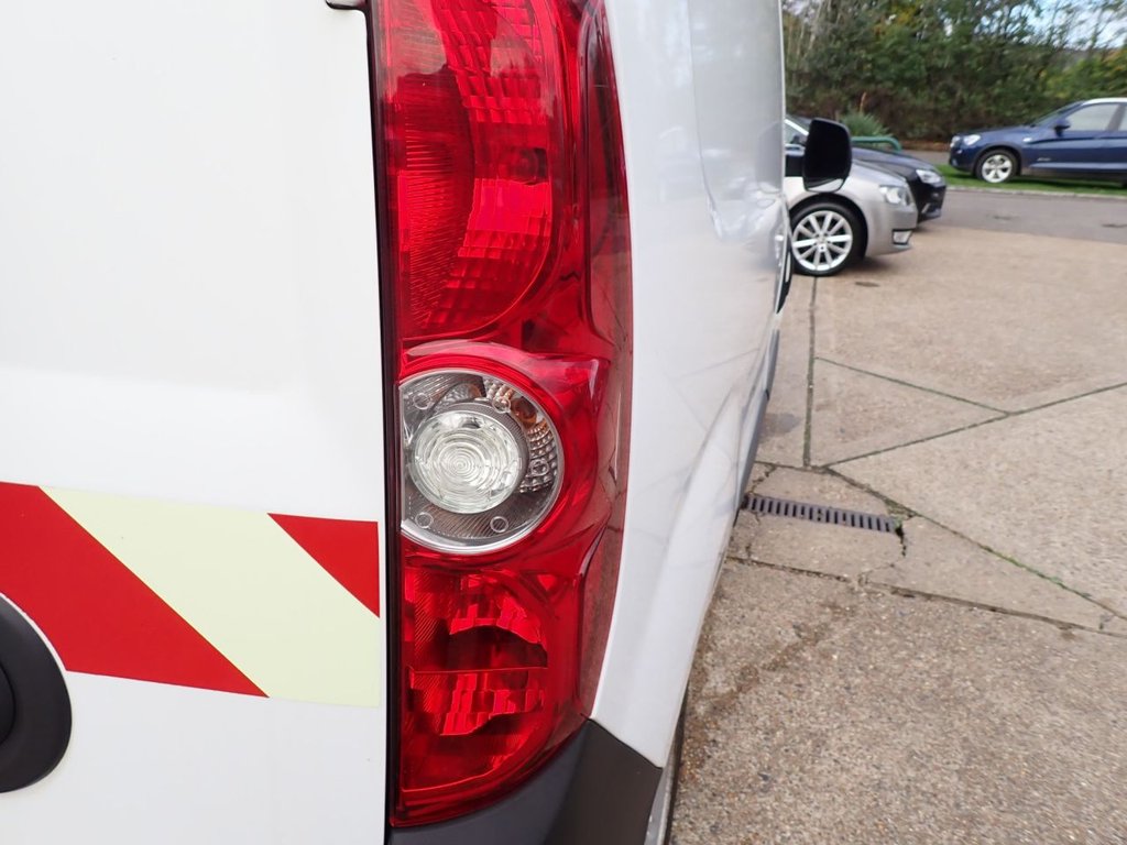 Used Vauxhall Combo 2014 for sale - 76345687: Photo 33