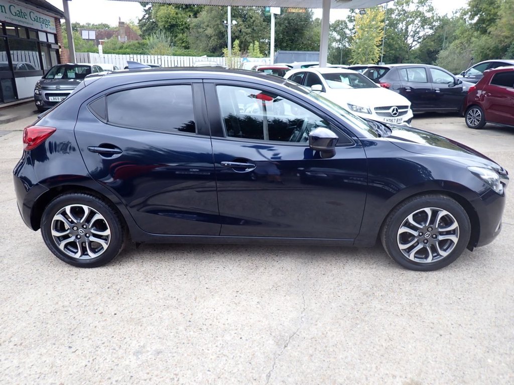 Used Mazda Mazda2 2018 for sale - 76356373: Photo 2