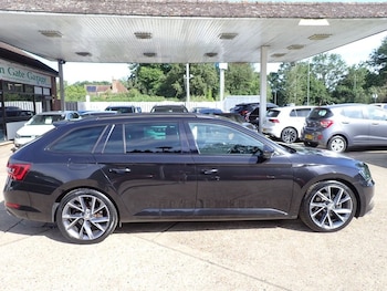Used Skoda Superb 2018 for sale - 79103841: Photo