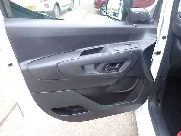 Used Vauxhall Combo 2021 for sale - 76266982: Photo 29