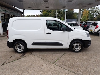 Used Vauxhall Combo 2021 for sale - 76266982: Photo 2