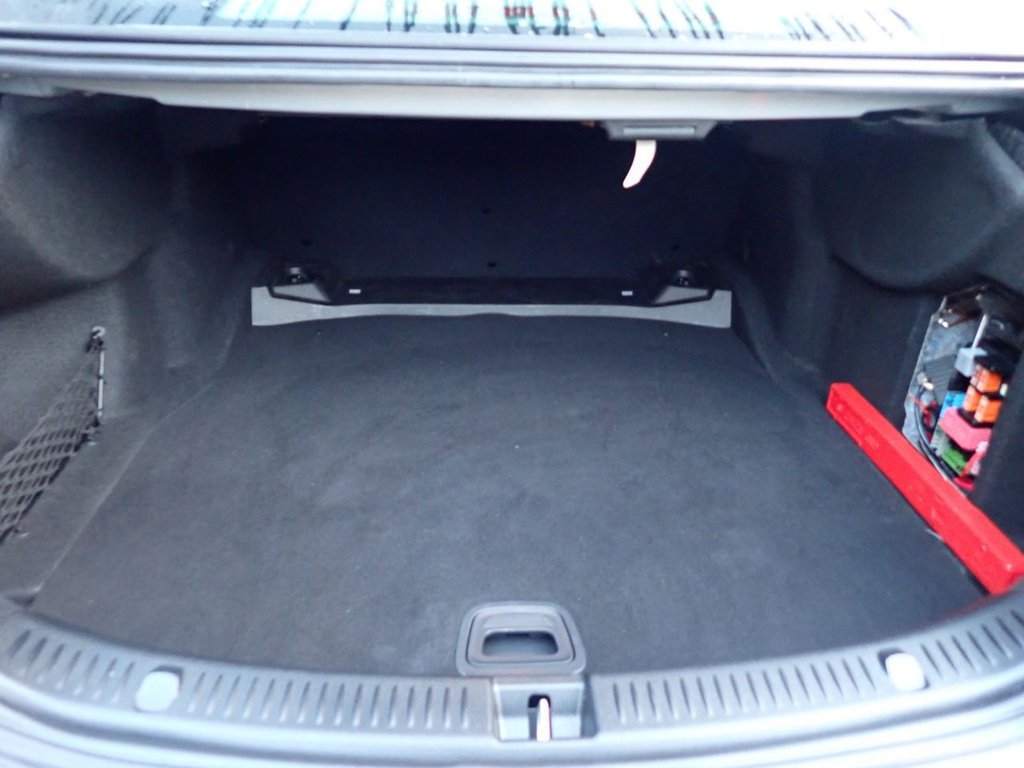 Used Mercedes-Benz E Class 2017 for sale - 76900533: Photo 11