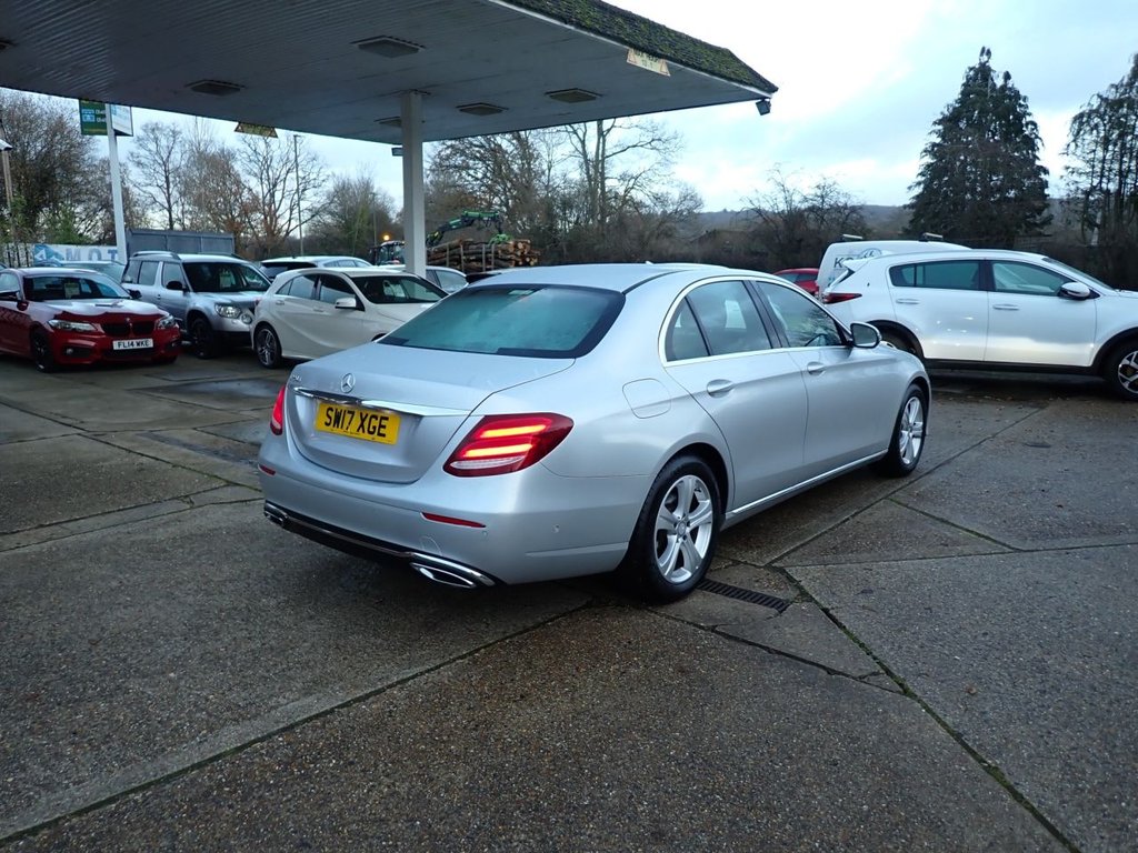 Used Mercedes-Benz E Class 2017 for sale - 76900533: Photo 3