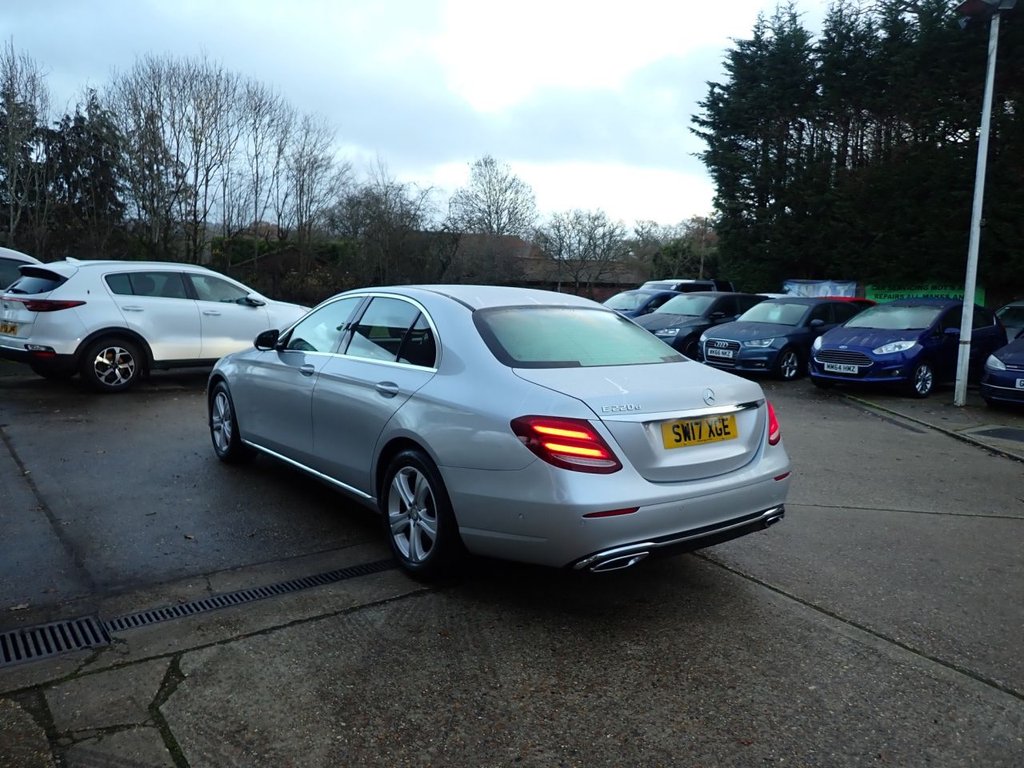 Used Mercedes-Benz E Class 2017 for sale - 76900533: Photo 5