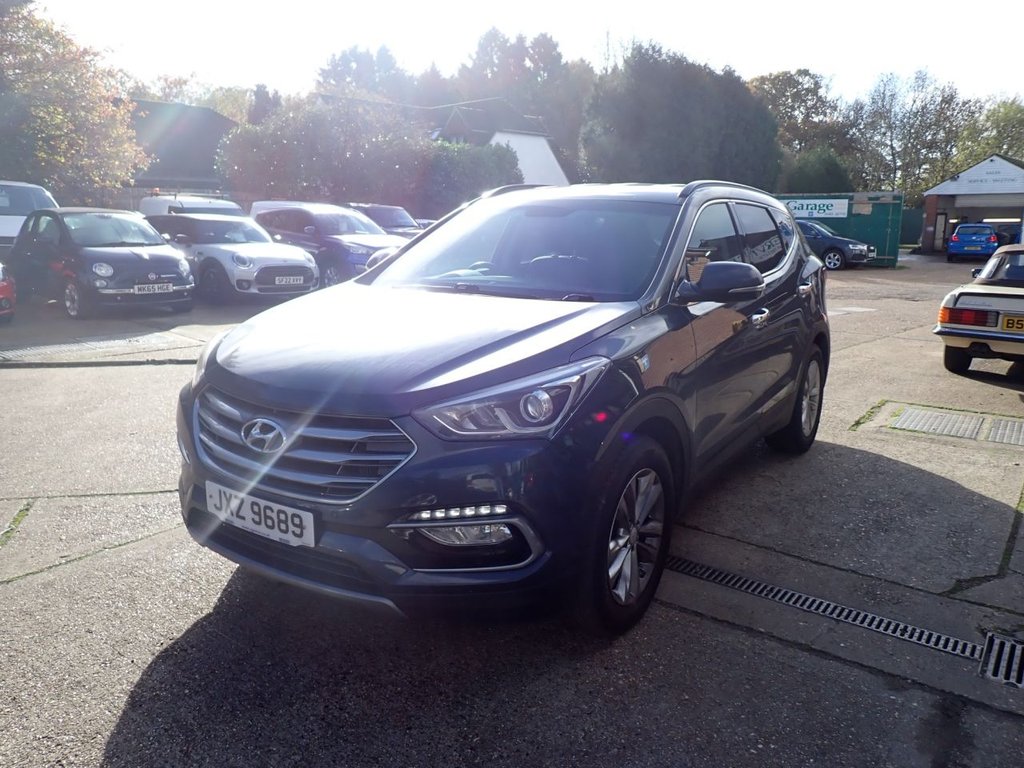 Used Hyundai Santa Fe 2016 for sale - 76582476: Photo 4
