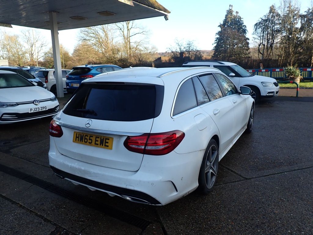 Used Mercedes-Benz C Class 2015 for sale - 77437023: Photo 2