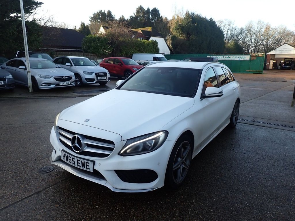 Used Mercedes-Benz C Class 2015 for sale - 77437023: Photo 4